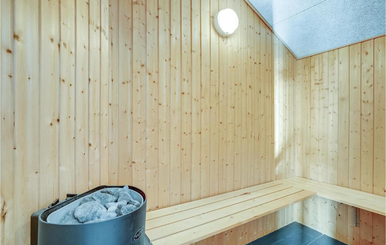 Oksbøl Awesome Home In Oksbl With 4 Bedrooms, Sauna And Wifi מראה חיצוני תמונה